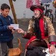 Piratenbroek hangen. Tekenen van de oorkonde